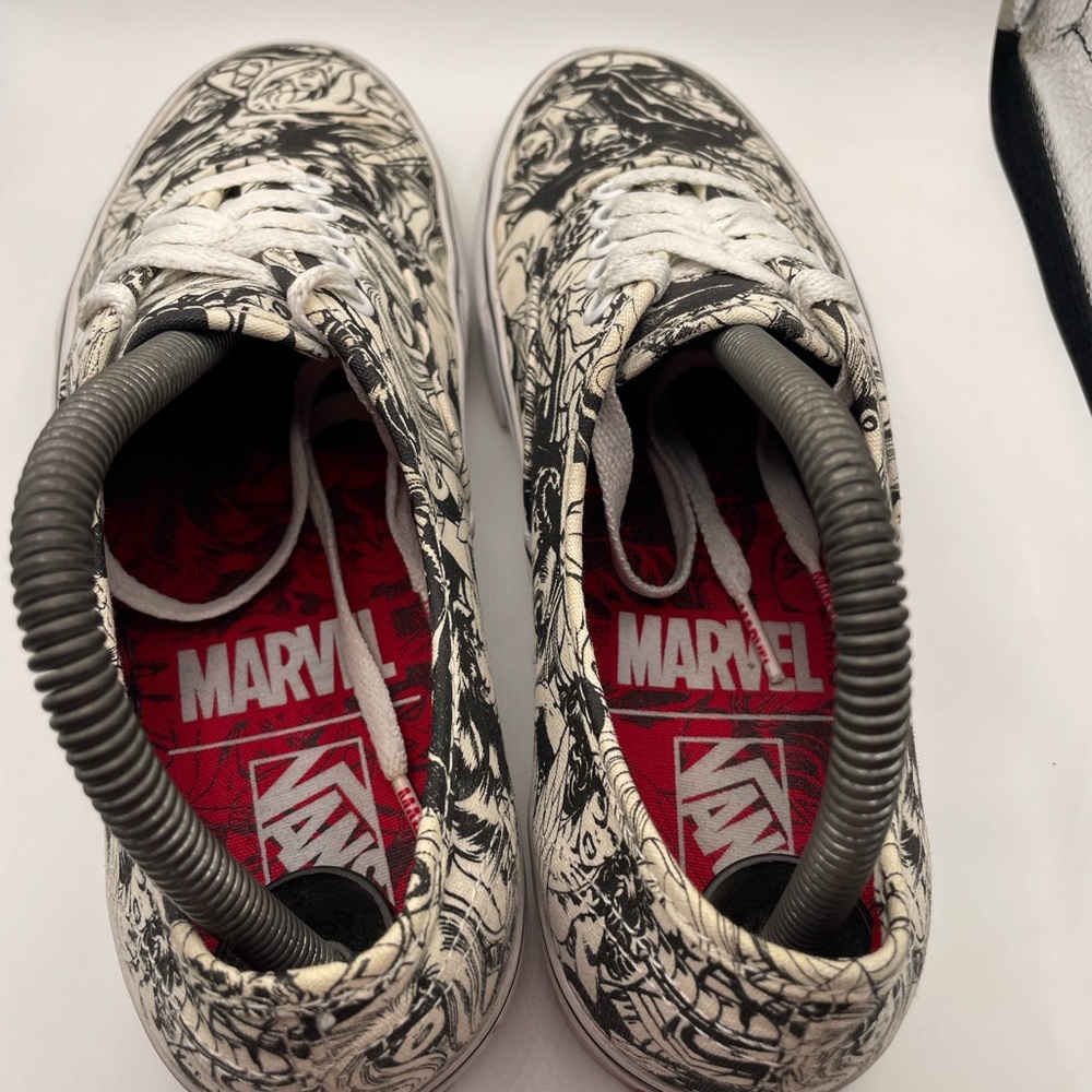Vans X Marvel Comics era women’s sneakers size 8.5 - Picture 5 of 9